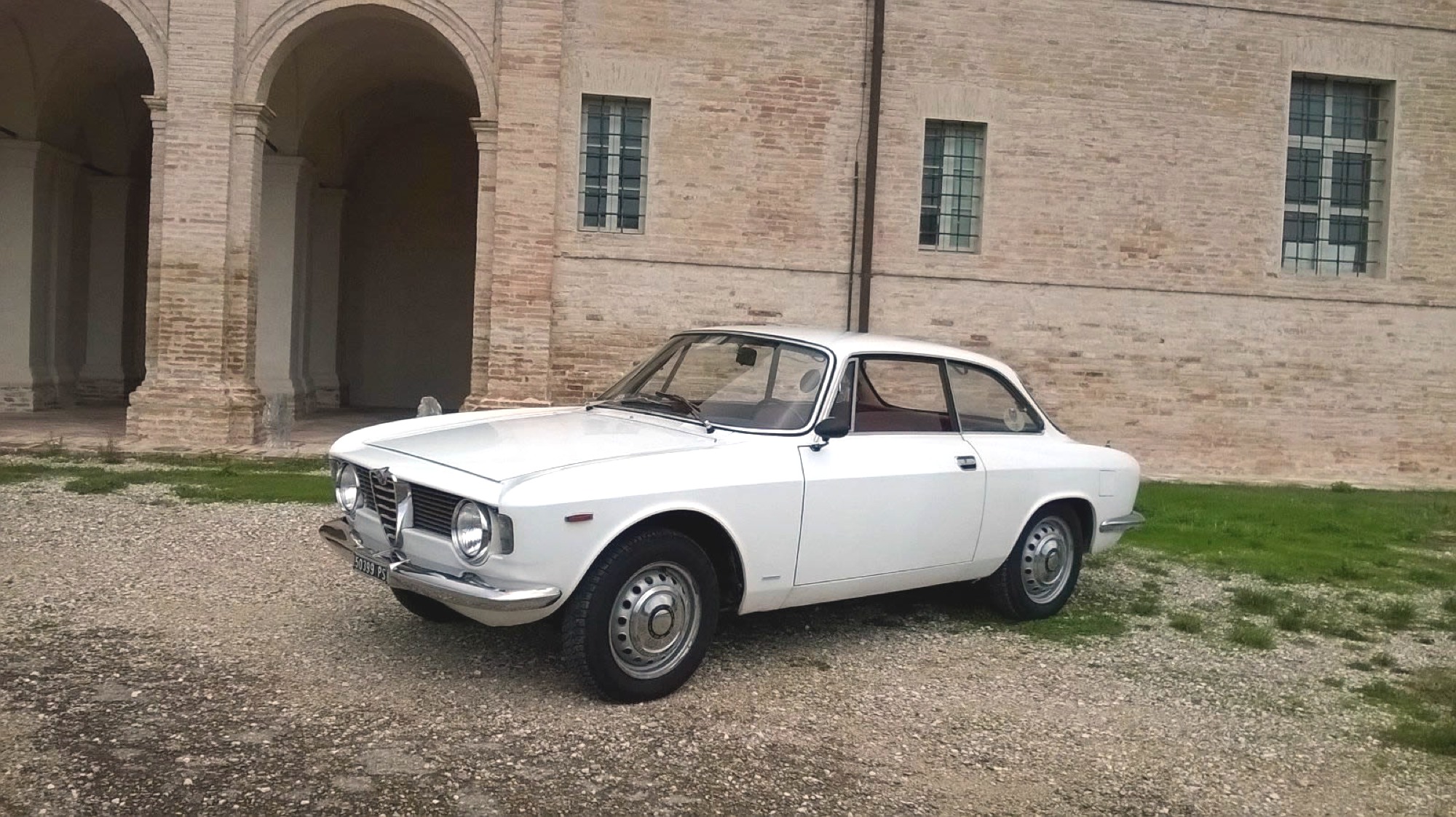 alfa romeo giulia gt spint 1600 auto epoca vado in classica